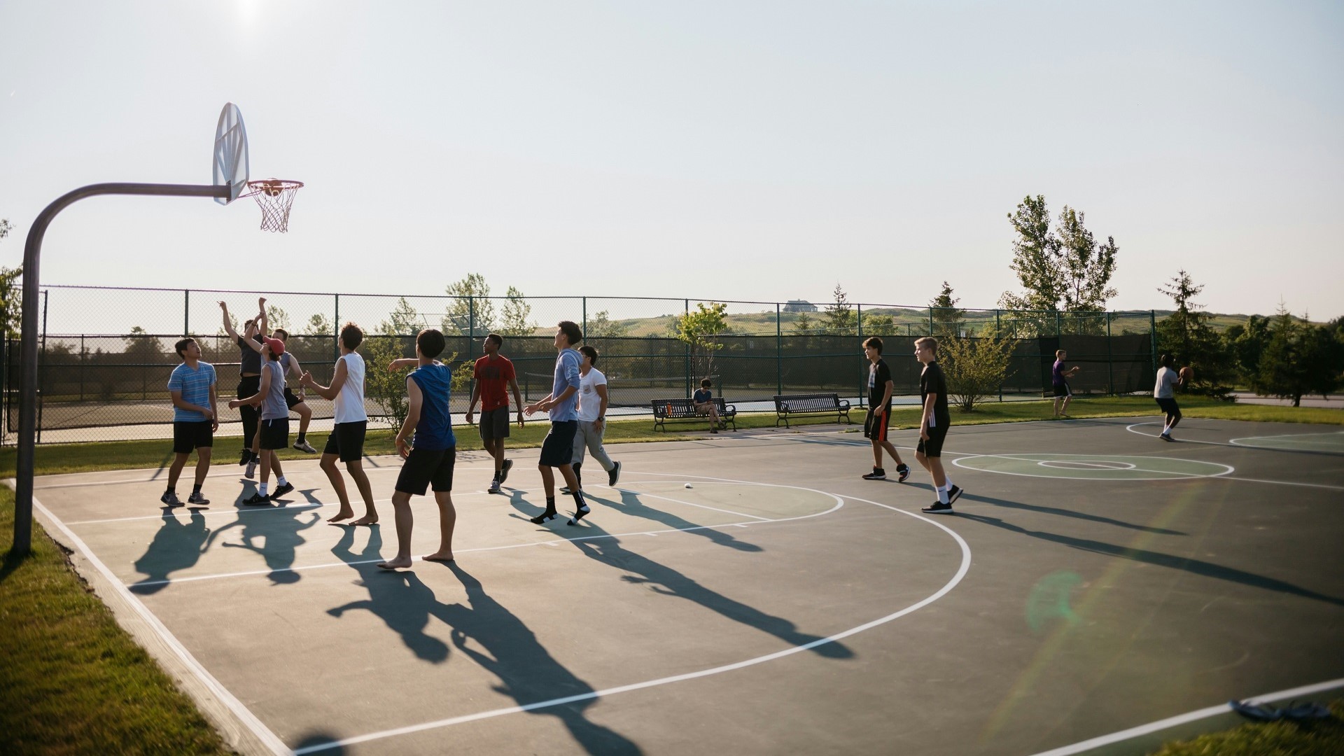 Deportes como baloncesto, fútbol, voleibol y hockey son excelentes para promover la cooperación, la comunicación y el sentido de pertenencia (foto: Unsplash)